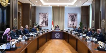 رئيس الوزراء يتابع أنشطة ومشروعات الهيئة العربية للتصنيع في مجال الصناعات المدنية والتدريب