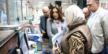 وزيرة التنمية تُقيل رئيس حي النزهة بالقاهرة بسبب التقصير في ملف التصالح