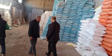 “الزراعة” تضبط مخزنًا غير مرخص لتهريب الأسمدة المدعمة بالمحلة الكبرى