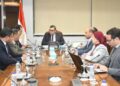 وزير الإسكان يتابع مع “الشركة الوطنية الطرق” ملفات العمل المشترك وأوجه التعاون