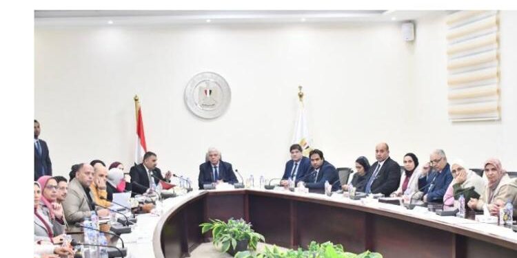 وزير التعليم العالي يعلن أسماء (50) فائزًا بقرعة الحج من منسوبي التعليم العالي للعام 2026 / 1447هـ