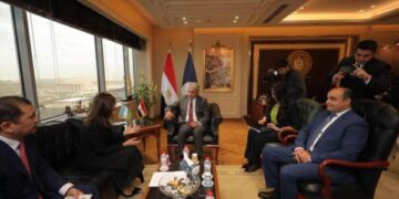 وزير السياحة يستقبل رئيس إدارة الاقتصاد الإبداعي والسياحة في رئاسة جمهورية أوزبكستان