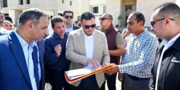 وزير الإسكان يتفقد مشروعي M8 by the lake وبوغاز لتوصيل المياه لبحيرة نيو مارينا