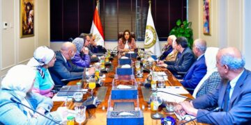 وزيرة التنمية المحلية تبحث مخرجات المشاركة المصرية في الاتفاقيات البيئية