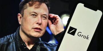 إيلون ماسك يكشف ورقة SpaceX: تلميح ضخم لمستقبل الإنترنت الفضائي