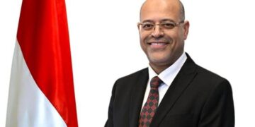 وزير العمل يعلن صرف 299.2 مليون جنيه يستفيد منها 199,524 عاملًا على مستوى 27 محافظة