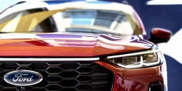 فورد تعترف بخسارتها في المنافسة مع تويوتا وهيونداي