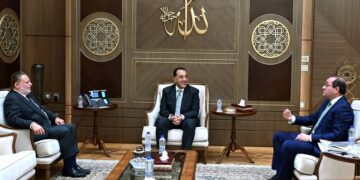 رئيس الوزراء: الحكومة تضع خفض الدين العام والخارجي وتقليل أعباء خدمته هدفًا أساسيًا