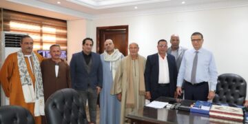 وزير الزراعة يستقبل وفداً من مزارعي الإصلاح الزراعي بالبحيرة وأسوان ويبحث حلولاً لرفع الأعباء عن كاهلهم