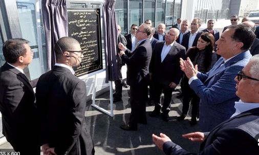 رئيس الوزراء يفتتح مجمع مصانع “إيليت سولار” لتكنولوجيا الطاقة الشمسية بالسخنة