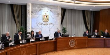 رئيس الوزراء يترأس الاجتماع الأول للجنة العليا للذهب