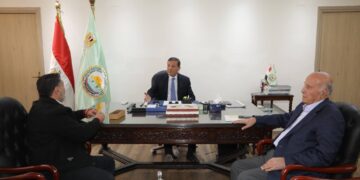 وزير الزراعة يستقبل رئيس اتحاد منتجي الدواجن لبحث استقرار وتوازن الأسعار