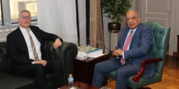 وزيرا الكهرباء والبترول يبحثان خطة العمل المشترك وتوفير الوقود المكافئ لتأمين التغذية الكهربائية