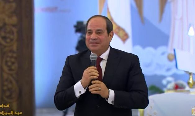 الرئيس السيسي بعيد الميلاد للشعب المصرى: اوعوا تقلقوا وخليكم دايما مع بعض