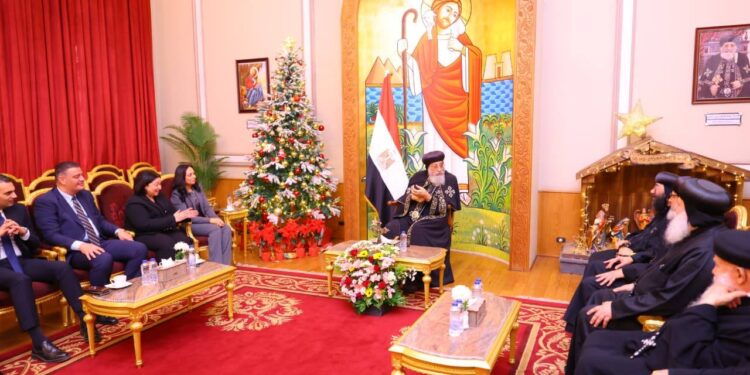 وزيرة التضامن تزور الكاتدرائية المرقسية بالعباسيةوتهنئ البابا تواضروس الثاني بعيد الميلاد المجيد