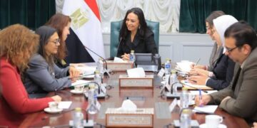 وزيرة التضامن الاجتماعي تلتقي رئيسة بعثة اللجنة الدولية للصليب الأحمر بالقاهرة