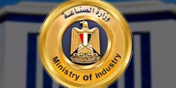 تعرف على حزمة المهل والتيسيرات الجديدة المقدمة من وزارة الصناعة للمشروعات الصناعية المتعثرة