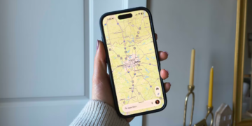 أبل تحمي خصوصيتك.. ميزة جديدة في آيفون تحد من تتبع موقعك بدقة