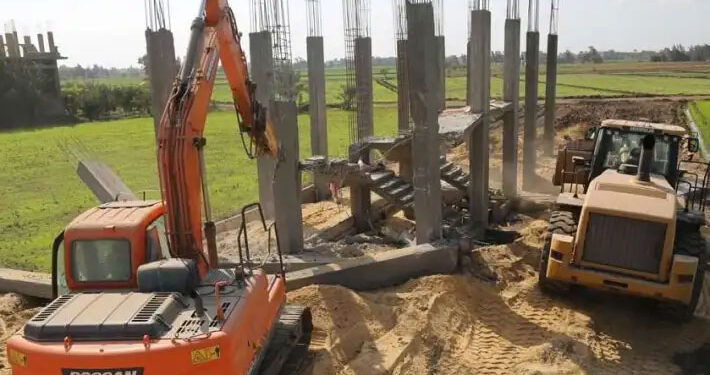 الحكومة تعلن بدء الحملة 28 لإزالة التعديات على الأراضي والمخالفات