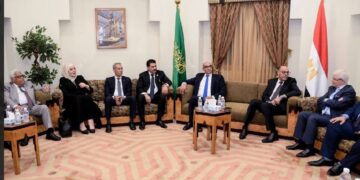 – وزير العمل يعقد لقاءً مع ممثلي الجالية المصرية والمستثمرين بمقر القنصلية المصرية في جدة