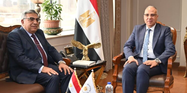 وزير الري ومحافظ الدقهلية يشهدان توقيع بروتوكول تعاون مشترك بين الوزارة والمحافظة للاستفادة من أملاك الري بالدقهلية