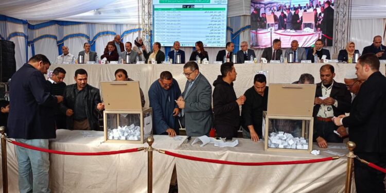 وزير الإسكان: تخصيص 344 قطعة أرض للمواطنين الذين تم توفيق أوضاعهم بمنطقة الرابية بالشروق