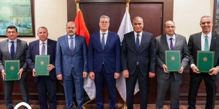 بنك القاهرة يشارك في قرض مشترك بقيمة 140 مليون دولار لصالح شركة العلمين لمنتجات السيليكون