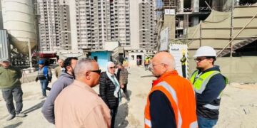 وزير الإسكان يتابع موقف تنفيذ مشروعات تطوير منطقة مثلث ماسبيرو وسور مجرى العيون وحديقة الأزبكية