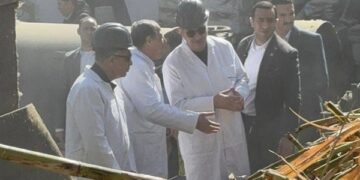 وزير التموين ومحافظ المنيا يتفقدان مصنع سكر أبو قرقاص مع بداية موسم حصاد قصب السكر