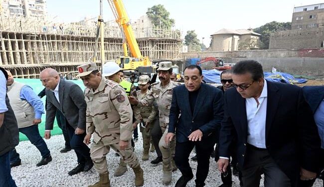 رئيس الوزراء يتفقد مستشفى أورام دار السلام (هرمل سابقا) ومبناها الجديد