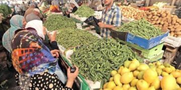 أسعار الخضار والفاكهة في الأسواق اليوم الجمعة