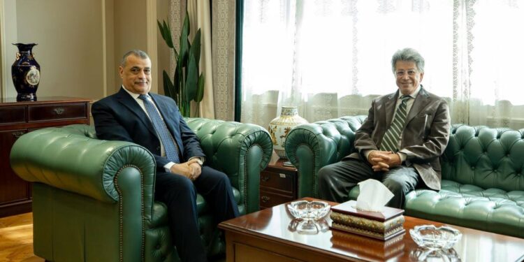 وزير الدولة للإنتاج الحربي يستقبل رئيس الشركة المتحدة للخدمات الإعلامية