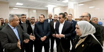 رئيس الوزراء يتفقد الأعمال النهائية لمشروع مستشفى بولاق الدكرور العام بالجيزة