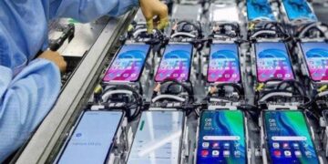 المالية: وصلنا لمرحلة النضج في صناعة الهواتف المحلية وانتهاء الإعفاء الجمركي ليس مفاجئ