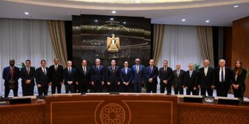 رئيس الوزراء يشهد توقيع اتفاقية مشروع “ريكسوس وريكسوس ليفينج – مركز التجارة العالمي بالقاهرة”