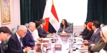 وزيرة التضامن الاجتماعي تلتقي وفداً من أعضاء مجلس المستشارين الياباني