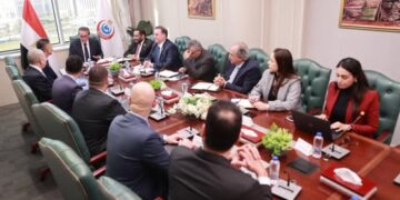 وزير الصناعة يبحث مع شركة إيليت سولار لتكنولوجيا الطاقة الشمسية خطط الشركة للتوسع في مصر