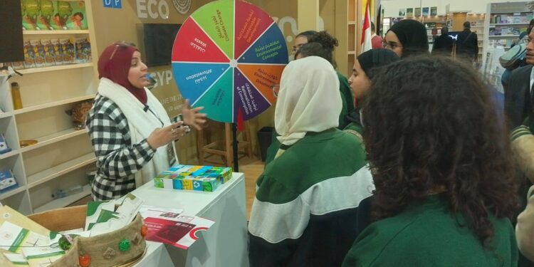 الرئيس السيسى لأسر الشهداء: نجدد الالتزام والعهد معكم من الدولة والشعب