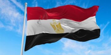 مصر تتابع بقلق بالغ التصعيد العسكرى بالمنطقة وتدين استهداف دول عربية شقيقة