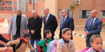 وزير التربية والتعليم يجري جولة تفقدية مفاجئة بمدارس “تحيا مصر” بحي الأسمرات بالمقطم