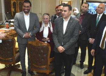 وزيرة الإسكان تصل إلى ديوان عام الوزارة عقب أداء اليمين الدستورية أمام فخامة السيد الرئيس