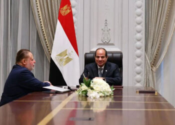 الرئيس السيسي يجتمع مع محافظ البنك المركزي المصري