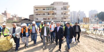 وزير النقل يتفقد محطة الملك الصالح بمشروع المرحلة الأولى للخط الرابع للمترو