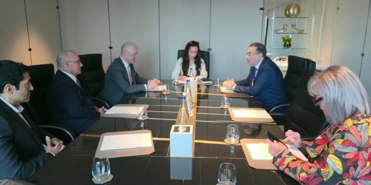 رئيس الجهاز المركزي للتنظيم والإدارة يبحث مع نائب رئيس شركة Oracle فرص التعاون المشترك