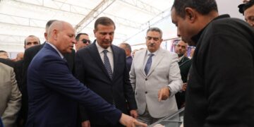 وزير الزراعة ومحافظ القاهرة يفتتحان معرض السلع والمنتجات الغذائية بميدان باب الشعرية بمناسبة شهر رمضان