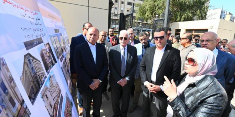 وزير الإسكان ومحافظ القاهرة ومستشار رئيس الجمهورية يتفقدون مشروعات تطوير القاهرة الخديوية