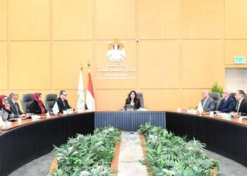 وزيرة الإسكان تتابع مستجدات ملفات تقنين الأوضاع بالأراضي المضافة لعدد من المدن الجديدة