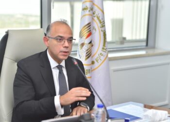 وزير الاستثمار يحدد الأولويات ويصدر  تكليفات عاجلة لقيادات الوزارة والهيئات التابعة