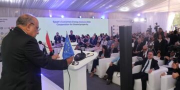 وزير الكهرباء والطاقة المتجددة: التحول العالمي في أنظمة الطاقة واقعاً.. ونعمل لتحقيق اقتصاد مستدام