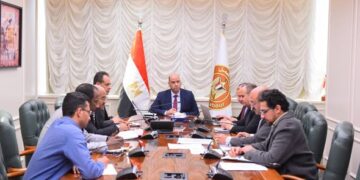 وزير العمل يعقد اجتماعًا تنسيقيًا لمتابعة الاستعدادات الخاصة بالانتخابات النقابية العمالية